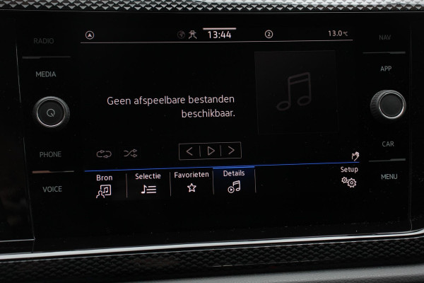Volkswagen Taigo 1.0 TSI 110pk Automaat Life Navigatie Apple Carplay/Android Auto Wireless Adaptive Cruise Control Parkeersensoren Camera Blind Spot Assist Park Assist Afneembare trekhaak Stoelverwarming Virtual Cockpit Ledverlichting Climatronic