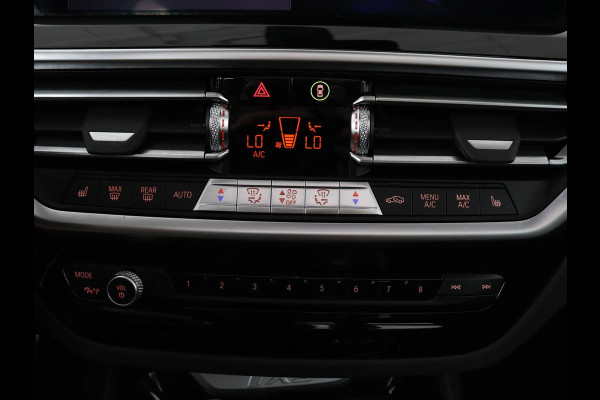 BMW iX3 M Sport Executive 80 kWh | SOH 93,8% | Panoramadak | Leder | Stoelverwarming | Adaptive cruise | Carplay | Sfeerverlichting | Camera | Park assist | Elektrische achterklep | PHEV