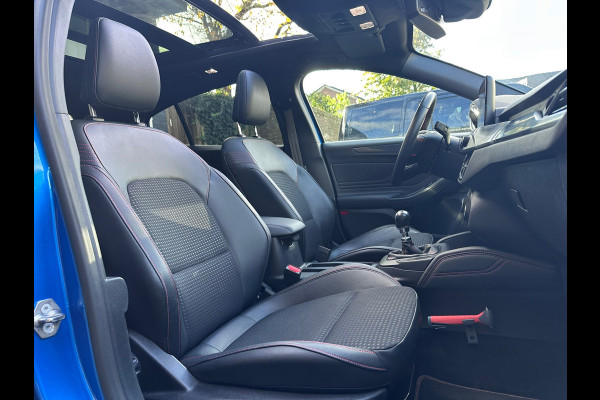 Ford Focus 1.0 EcoBoost ST Line Business B&O / ACC / PANO / LANE / ORG NL