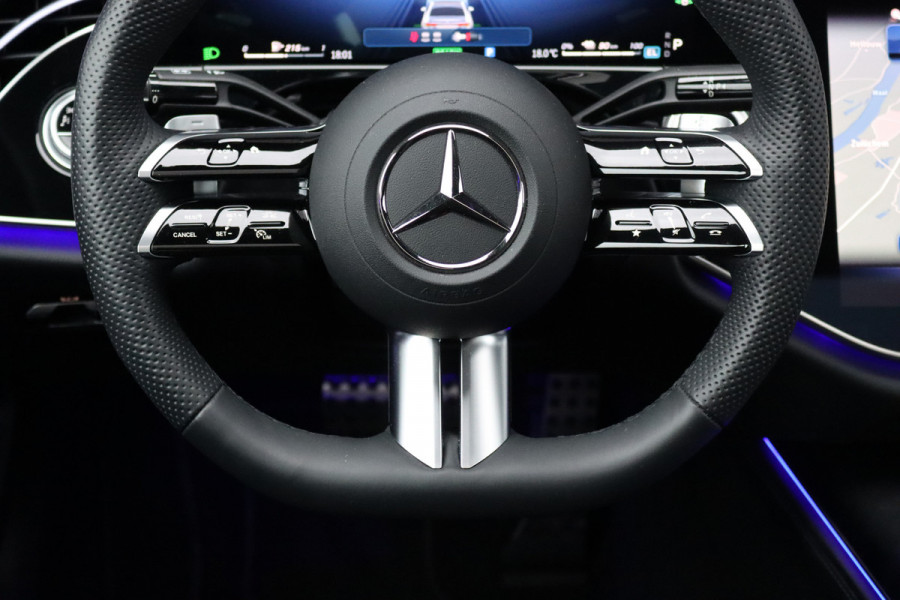 Mercedes-Benz E-Klasse 300 e AMG Line | Luchtvering | Hyperscreen | Achterasbesturing | Burmester | Stoelventilatie | Vlakkenverwarming | Massage | Distronic+ | Digital Light |