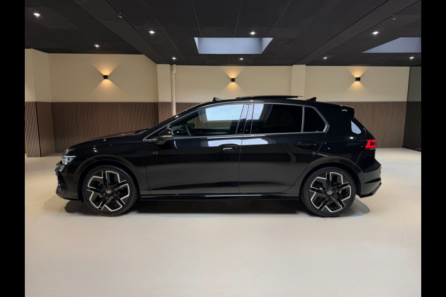 Volkswagen Golf 1.5 eTSI R-Line Edition|Pano|Matrix|Keyless|360|Sfeerverlichting|