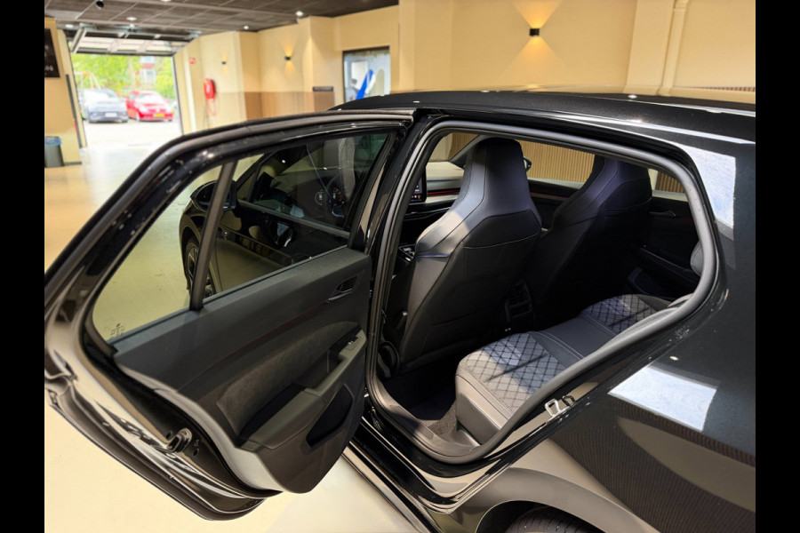 Volkswagen Golf 1.5 eTSI R-Line Edition|Pano|Matrix|Keyless|360|Sfeerverlichting|