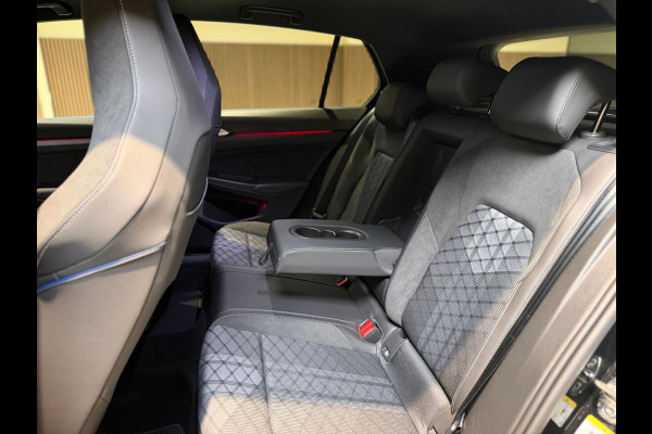 Volkswagen Golf 1.5 eTSI R-Line Edition|Pano|Matrix|Keyless|360|Sfeerverlichting|