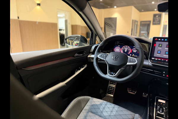 Volkswagen Golf 1.5 eTSI R-Line Edition|Pano|Matrix|Keyless|360|Sfeerverlichting|