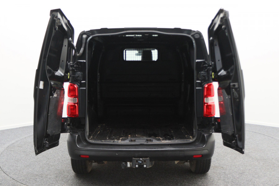 Citroën Jumpy 2.0 BlueHDI 120 M Club 3-Zits, Airco, Cruise, Navigatie, Bluetooth, PDC, Apple CarPlay, Trekhaak, 16''