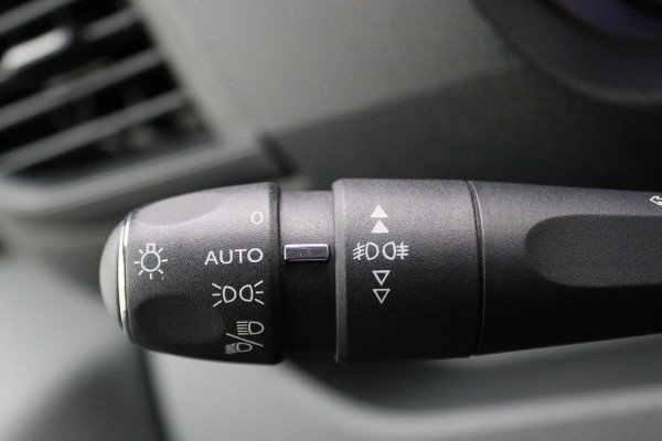 Citroën Jumpy 2.0 BlueHDI 120 M Club 3-Zits, Airco, Cruise, Navigatie, Bluetooth, PDC, Apple CarPlay, Trekhaak, 16''