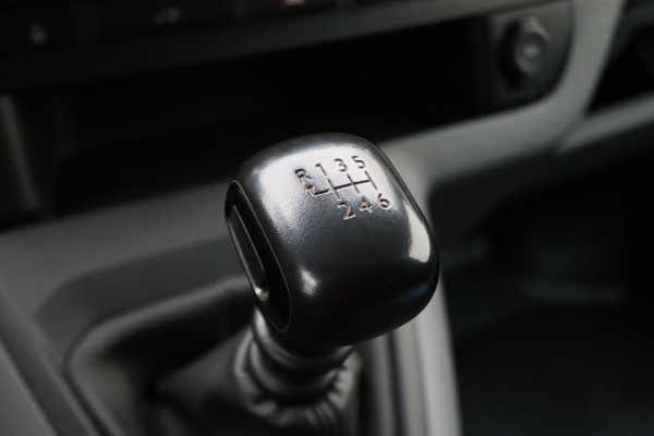 Citroën Jumpy 2.0 BlueHDI 120 M Club 3-Zits, Airco, Cruise, Navigatie, Bluetooth, PDC, Apple CarPlay, Trekhaak, 16''