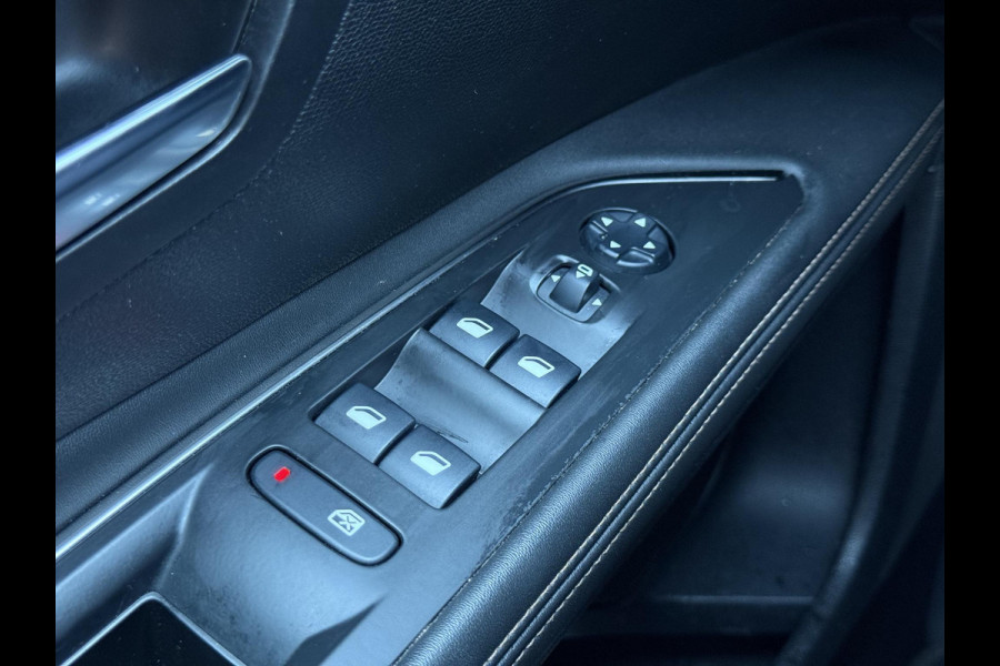Peugeot 5008 1.2 PureTech GT-Line Avantage 7-zits 2e Eigenaar|Navi|Pano|Camera|Trekhaak|D-riem vv 2025|Leder|Carplay|Clima|Cruise|N.A.P|APK tot 06-2028
