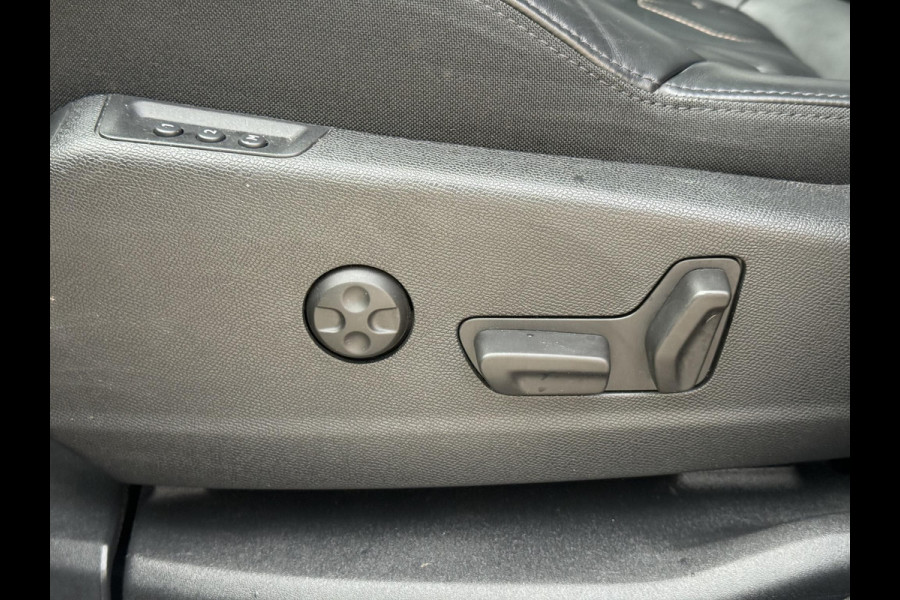 Peugeot 5008 1.2 PureTech GT-Line Avantage 7-zits 2e Eigenaar|Navi|Pano|Camera|Trekhaak|D-riem vv 2025|Leder|Carplay|Clima|Cruise|N.A.P|APK tot 06-2028