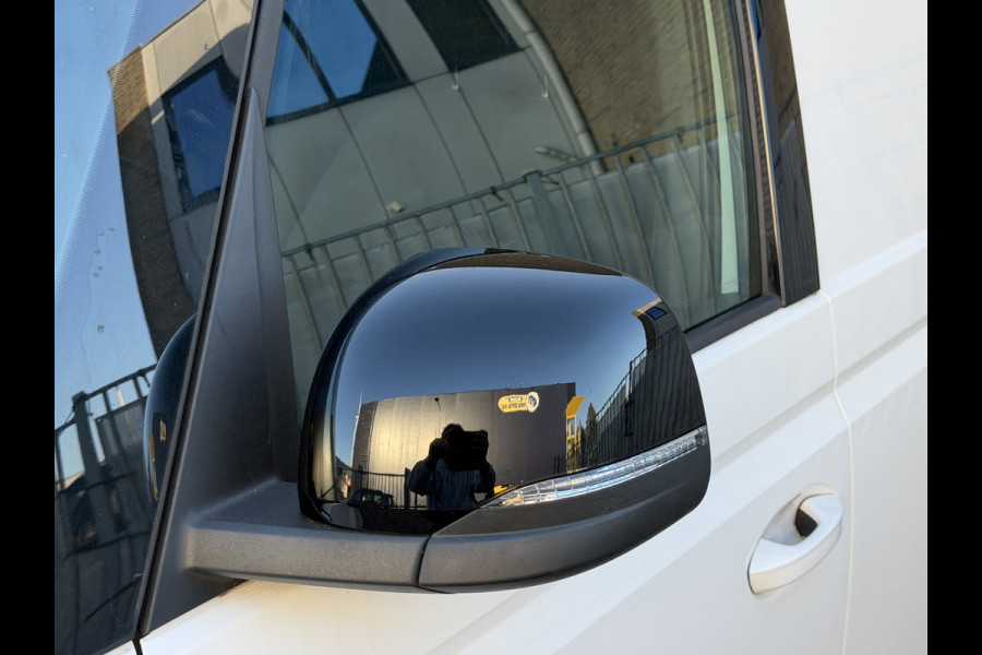 Volkswagen ID. Buzz Cargo Business 77 kWh 204 PK WLTP 408 SOH 99% Achteruitrijcamera/CarPlay/Stoelverwarming