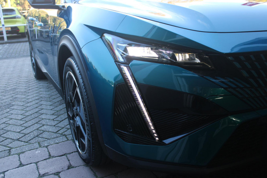 Peugeot 408 1.2 Hybrid 145PK AUTOMAAT GT | 360° CAMERA | ELEKTRISCH VERSTELBARE BESTUURDERSSTOEL MET GEHEUGEN EN VERSTELBARE ZITVERLENGER | STOEL VERWARMING | STUURVERWARMING | LEDER / ALCANTARA | DODEHOEK DETECTIE | KEYLESS ENTRY/START | ADAPTIVE CRUISE CONTROL | NAVIGATIE | DRAADLOZE APPLE CARPLAY/ANDROID AUTO | PARKEERSENSOREN VOOR + ACHTER | LED MATRIX KOPLAMPEN | 19" LICHTMETALEN VELGEN | ELEKTRISCH BEDIENBARE ACHTERKLEP | CLIMATE CONTROL | STUUR VERWARMING |