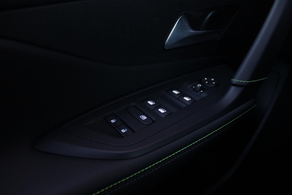 Peugeot 408 1.2 Hybrid 145PK AUTOMAAT GT | 360° CAMERA | ELEKTRISCH VERSTELBARE BESTUURDERSSTOEL MET GEHEUGEN EN VERSTELBARE ZITVERLENGER | STOEL VERWARMING | STUURVERWARMING | LEDER / ALCANTARA | DODEHOEK DETECTIE | KEYLESS ENTRY/START | ADAPTIVE CRUISE CONTROL | NAVIGATIE | DRAADLOZE APPLE CARPLAY/ANDROID AUTO | PARKEERSENSOREN VOOR + ACHTER | LED MATRIX KOPLAMPEN | 19" LICHTMETALEN VELGEN | ELEKTRISCH BEDIENBARE ACHTERKLEP | CLIMATE CONTROL | STUUR VERWARMING |