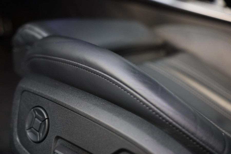 Audi A6 Avant 55 TFSI E Quattro Competition / Leder / CC / Memory / Elek Stoelen / Virtual Cockpit / Lane Assist / F1 / Camera