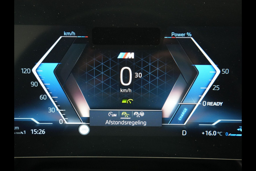 BMW X1 xDrive30e M Sport PHEV 326pk Dealer O.H. | SOH 95,9% | Trekhaak Af Fabriek | Panodak | Head Up | Adaptive Cruise | 360 Camera | Harman / Kardon | Alcantara Sportstoelen Massage & Memory | BLIS | Keyless | Stuur Verwarmd | Navigatie  Plug In Hybrid |