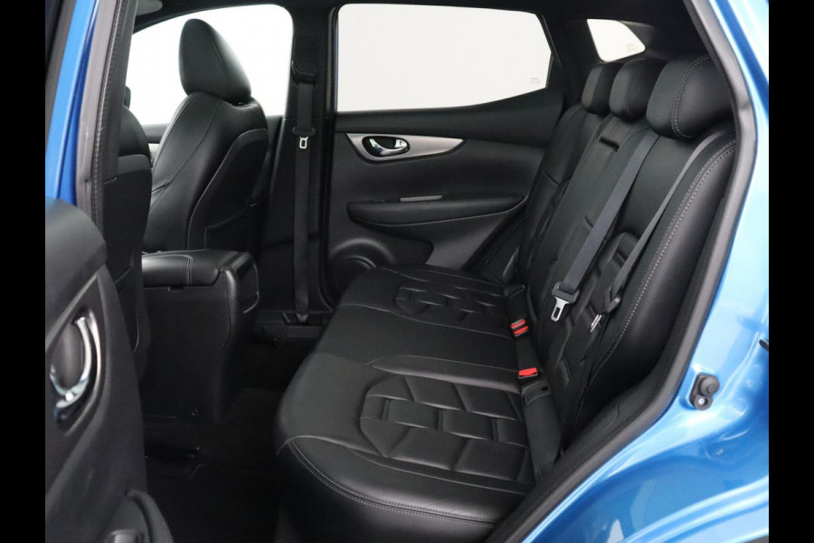 Nissan QASHQAI 1.2 Tekna + | Panoramadak | Leder | Memory | Trekhaak | Stoelverwarming | Cruise control | 360 Camera | Park assist | BOSE |  Climate control | Navigatie | Bluetooth | 19" velgen