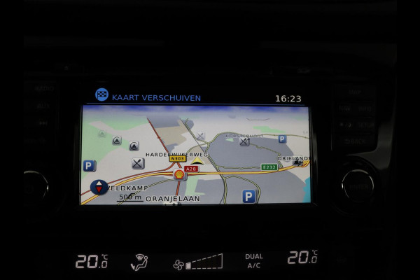 Nissan QASHQAI 1.2 Tekna + | Panoramadak | Leder | Memory | Trekhaak | Stoelverwarming | Cruise control | 360 Camera | Park assist | BOSE |  Climate control | Navigatie | Bluetooth | 19" velgen