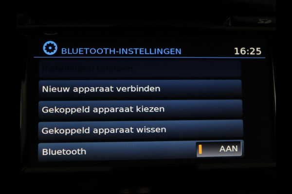 Nissan QASHQAI 1.2 Tekna + | Panoramadak | Leder | Memory | Trekhaak | Stoelverwarming | Cruise control | 360 Camera | Park assist | BOSE |  Climate control | Navigatie | Bluetooth | 19" velgen