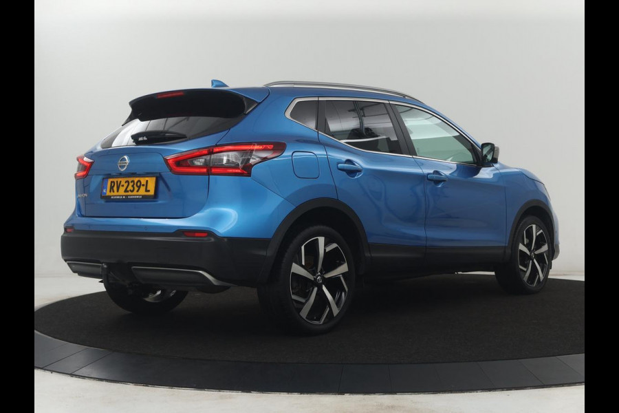 Nissan QASHQAI 1.2 Tekna + | Panoramadak | Leder | Memory | Trekhaak | Stoelverwarming | Cruise control | 360 Camera | Park assist | BOSE |  Climate control | Navigatie | Bluetooth | 19" velgen