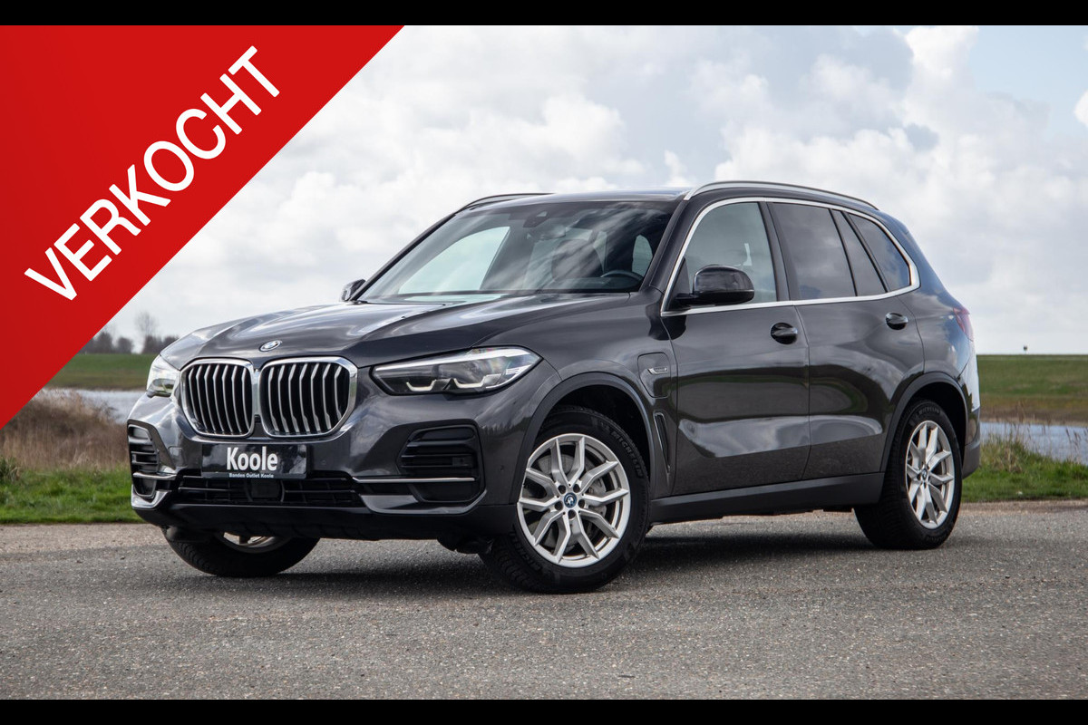 BMW X5 xDrive45e High Executive CARPLAY / CAMERA / DEALER ONDERHOUDEN / BRUIN LEER / STOELVERWARMING / TREKHAAK
