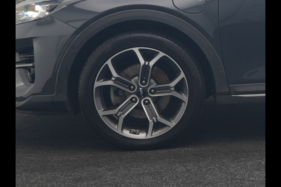 Kia Xceed 1.6 GDi PHEV ExecutiveLine 141pk Dealer O.H. | Panodak | Adaptive Cruise | Camera | Lederen Sportstoelen Memory & Ventilatie | Stoelen & Stuur Verwarmd | Keyless | BLIS | Apple Carplay | Navigatie | DAB | Plug In Hybrid |