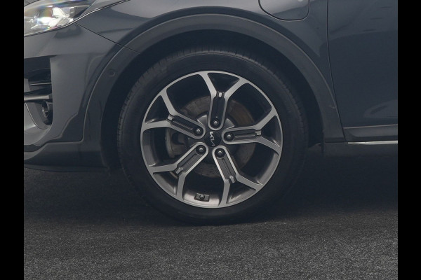 Kia Xceed 1.6 GDi PHEV ExecutiveLine 141pk Dealer O.H. | Panodak | Adaptive Cruise | Camera | Lederen Sportstoelen Memory & Ventilatie | Stoelen & Stuur Verwarmd | Keyless | BLIS | Apple Carplay | Navigatie | DAB | Plug In Hybrid |