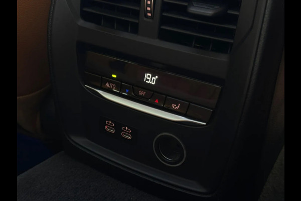 BMW 3-serie 330i High Executive Edition M-sport (NL-auto, Dealer OndH, Panorama, Navi, StoelV, Stuur VerW, Etc)