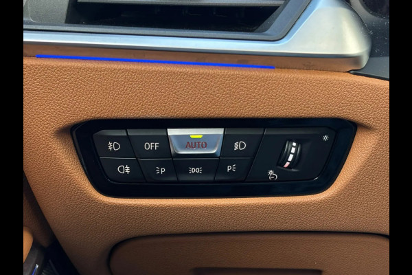 BMW 3-serie 330i High Executive Edition M-sport (NL-auto, Dealer OndH, Panorama, Navi, StoelV, Stuur VerW, Etc)