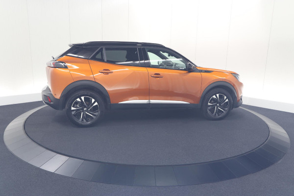 Peugeot 2008 PureTech 130 GT Pack | Leer-pakket | Camera | Dodehoekdetectie | Apple Carplay | Stoelverwarming