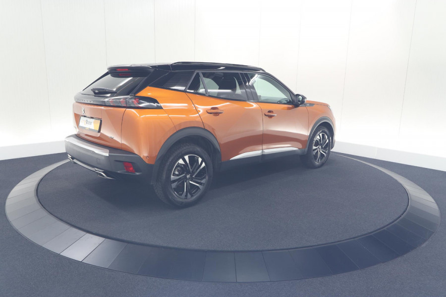 Peugeot 2008 PureTech 130 GT Pack | Leer-pakket | Camera | Dodehoekdetectie | Apple Carplay | Stoelverwarming