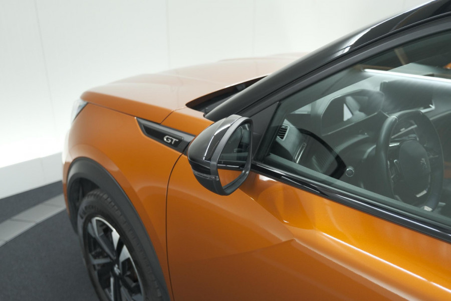 Peugeot 2008 PureTech 130 GT Pack | Leer-pakket | Camera | Dodehoekdetectie | Apple Carplay | Stoelverwarming