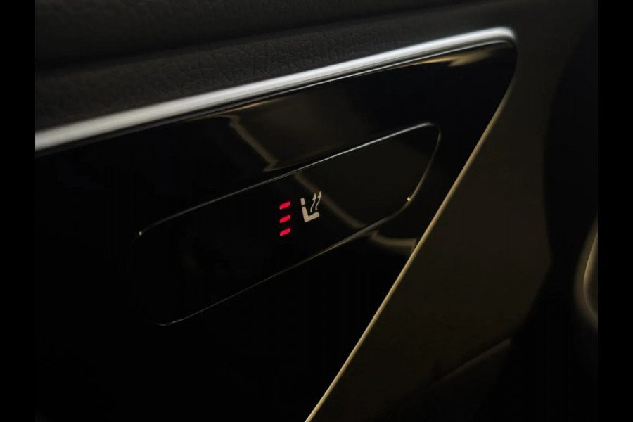 Mercedes-Benz C-Klasse 300 e Business Line Limited (Goed OndH, Panorama, Camera, Navi, StoelV, Carplay, SfeerV, Etc)