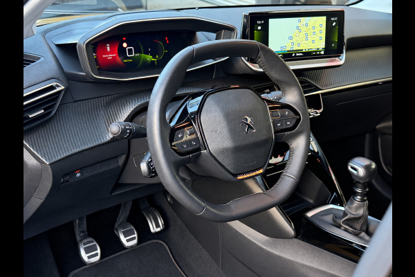 Peugeot 208 1.2 PureTech Road Trip uitv. - Navigatie / Apple Carplay I Airco I LED I DPC I Sport pakket I Dealer onderhouden