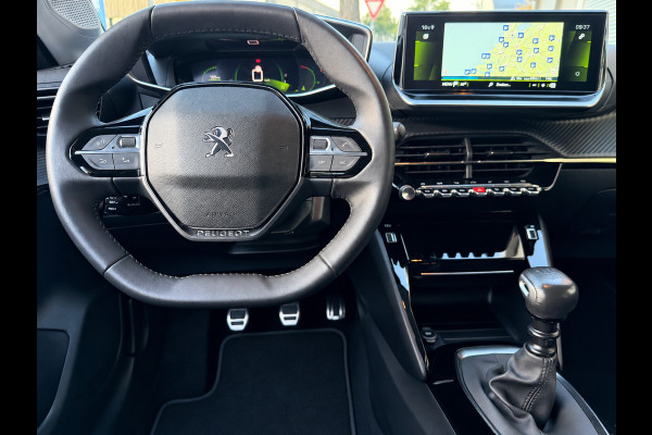 Peugeot 208 1.2 PureTech Road Trip uitv. - Navigatie / Apple Carplay I Airco I LED I DPC I Sport pakket I Dealer onderhouden