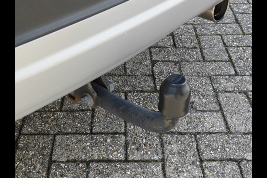Ford Kuga 1.5 EcoBoost Titanium / Keyless / Trekhaak (2000kg) / Navi / Carplay