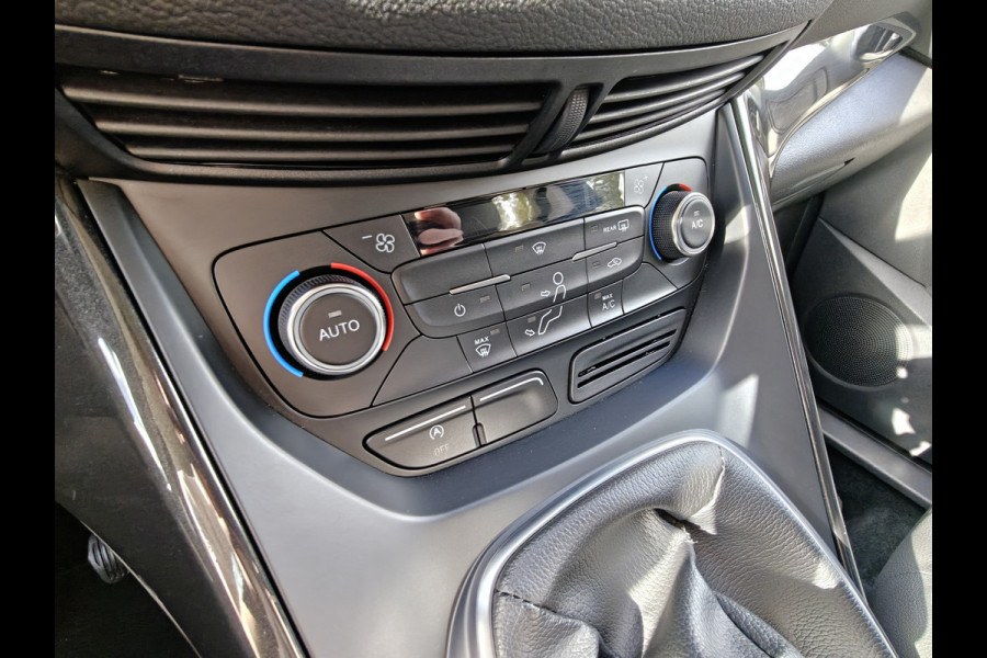 Ford Kuga 1.5 EcoBoost Titanium / Keyless / Trekhaak (2000kg) / Navi / Carplay