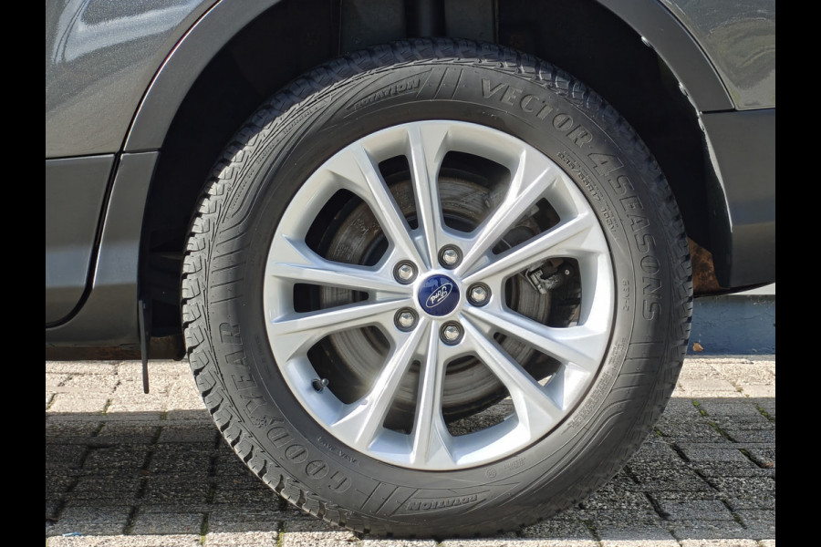 Ford Kuga 1.5 EcoBoost Titanium / Keyless / Trekhaak (2000kg) / Navi / Carplay