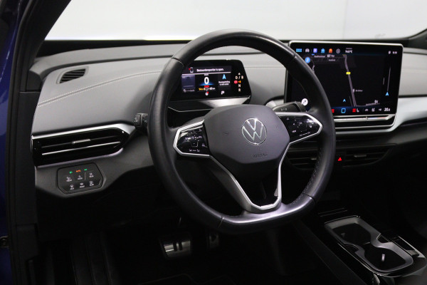 Volkswagen ID.5 Pro Business Plus 77 kWh 286 PK, SOH 97 %, Winterpakket, Panoramadak, Warmtepomp, Adap. Cruise Control, Camera