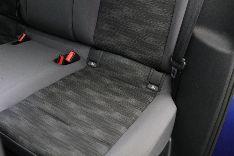 Volkswagen ID.5 Pro Business Plus 77 kWh 286 PK, SOH 97 %, Winterpakket, Panoramadak, Warmtepomp, Adap. Cruise Control, Camera
