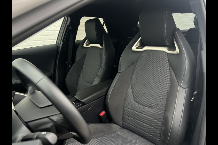 Toyota C-HR 2.0 Plug-in Hybrid 220 Executive | JBL | ACC | Premium LED | Camera