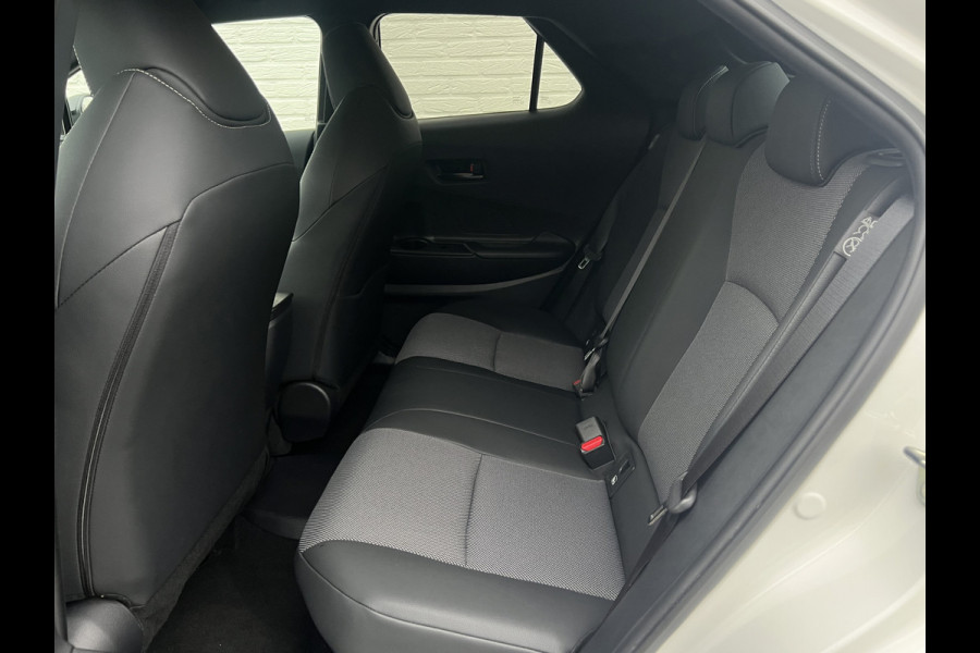 Toyota C-HR 2.0 Plug-in Hybrid 220 Executive | JBL | ACC | Premium LED | Camera