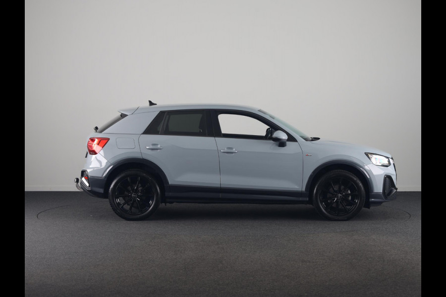 Audi Q2 35 TFSI S Edition 150pk | Private lease vanaf € 681,- per maand | Trekhaak | 18 inch Lichtmetalen velgen | Stoelverwarming | S-line interieur | Matrix Led | Verlengde garantie