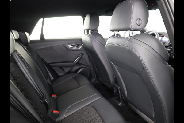 Audi Q2 35 TFSI S Edition 150pk | Private lease vanaf € 681,- per maand | Trekhaak | 18 inch Lichtmetalen velgen | Stoelverwarming | S-line interieur | Matrix Led | Verlengde garantie