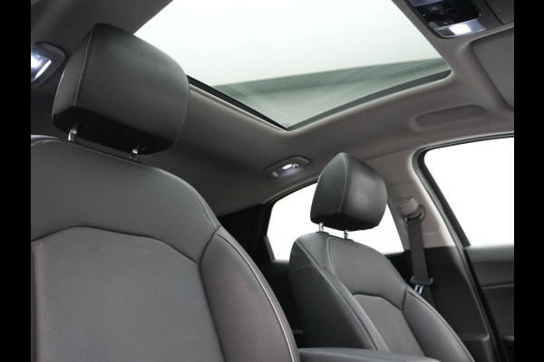 Kia Xceed 1.6 GDi PHEV ExecutiveLine 141pk Dealer O.H. | Panodak | Adaptive Cruise | Camera | Lederen Sportstoelen Memory & Ventilatie | Stoelen & Stuur Verwarmd | Keyless | BLIS | Apple Carplay | Navigatie | DAB | Plug In Hybrid |