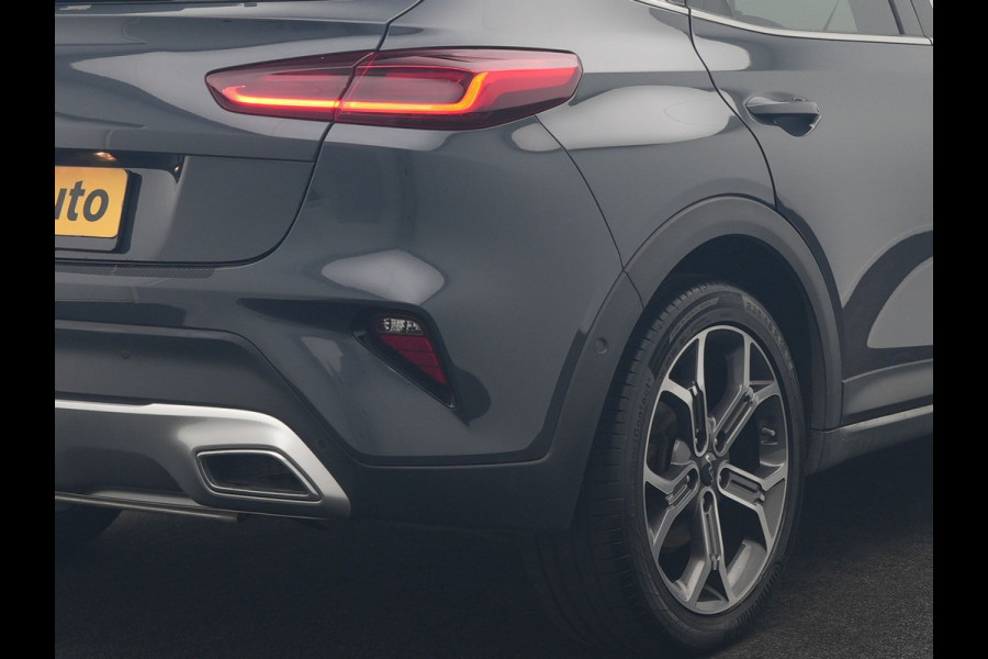 Kia Xceed 1.6 GDi PHEV ExecutiveLine 141pk Dealer O.H. | Panodak | Adaptive Cruise | Camera | Lederen Sportstoelen Memory & Ventilatie | Stoelen & Stuur Verwarmd | Keyless | BLIS | Apple Carplay | Navigatie | DAB | Plug In Hybrid |