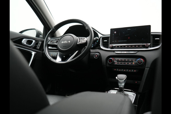 Kia Xceed 1.6 GDi PHEV ExecutiveLine 141pk Dealer O.H. | Panodak | Adaptive Cruise | Camera | Lederen Sportstoelen Memory & Ventilatie | Stoelen & Stuur Verwarmd | Keyless | BLIS | Apple Carplay | Navigatie | DAB | Plug In Hybrid |