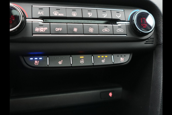 Kia Xceed 1.6 GDi PHEV ExecutiveLine 141pk Dealer O.H. | Panodak | Adaptive Cruise | Camera | Lederen Sportstoelen Memory & Ventilatie | Stoelen & Stuur Verwarmd | Keyless | BLIS | Apple Carplay | Navigatie | DAB | Plug In Hybrid |