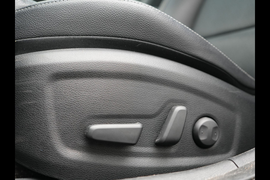 Kia Xceed 1.6 GDi PHEV ExecutiveLine 141pk Dealer O.H. | Panodak | Adaptive Cruise | Camera | Lederen Sportstoelen Memory & Ventilatie | Stoelen & Stuur Verwarmd | Keyless | BLIS | Apple Carplay | Navigatie | DAB | Plug In Hybrid |