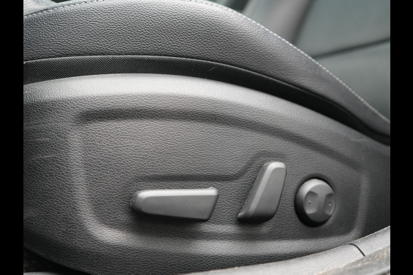 Kia Xceed 1.6 GDi PHEV ExecutiveLine 141pk Dealer O.H. | Panodak | Adaptive Cruise | Camera | Lederen Sportstoelen Memory & Ventilatie | Stoelen & Stuur Verwarmd | Keyless | BLIS | Apple Carplay | Navigatie | DAB | Plug In Hybrid |