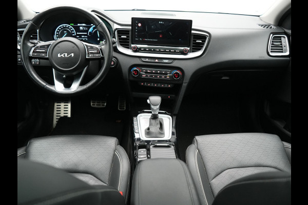 Kia Xceed 1.6 GDi PHEV ExecutiveLine 141pk Dealer O.H. | Panodak | Adaptive Cruise | Camera | Lederen Sportstoelen Memory & Ventilatie | Stoelen & Stuur Verwarmd | Keyless | BLIS | Apple Carplay | Navigatie | DAB | Plug In Hybrid |