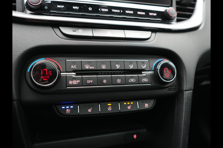 Kia Xceed 1.6 GDi PHEV ExecutiveLine 141pk Dealer O.H. | Panodak | Adaptive Cruise | Camera | Lederen Sportstoelen Memory & Ventilatie | Stoelen & Stuur Verwarmd | Keyless | BLIS | Apple Carplay | Navigatie | DAB | Plug In Hybrid |